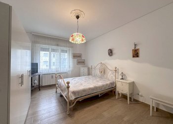 Camera matrimoniale - Four-room apartment Via Catullo
 
1, Trieste - photo 13