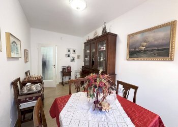 Sala da pranzo - Four-room apartment Via Catullo
 
1, Trieste - photo 18