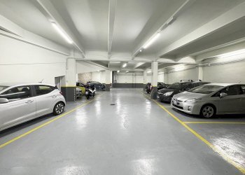 Area di manovra - Box Via Massimo D'azeglio
 
13, Trieste - photo 3