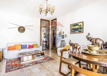 Sala da pranzo - Quadrilocale Via Treviglio
 
13, Busto Arsizio - foto 4