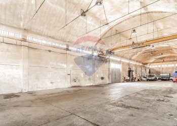 Parcheggio - Capannone via Muratori
 
10, Busto Arsizio - foto 2