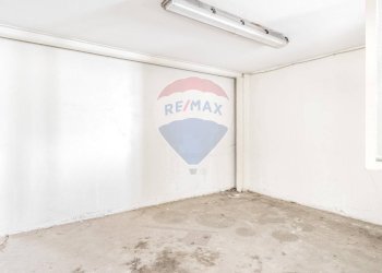 Stanza vuota - Capannone via Muratori
 
10, Busto Arsizio - foto 9