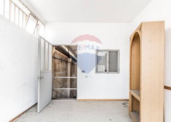 Terrazza - Capannone via Muratori
 
10, Busto Arsizio - foto 13