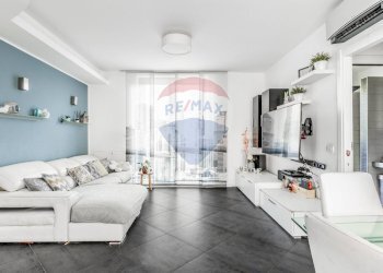 Soggiorno - Trilocale Via adige
 
2, Albizzate - foto 4