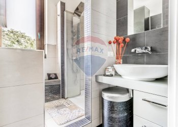 Bagno - Trilocale Via adige
 
2, Albizzate - foto 13