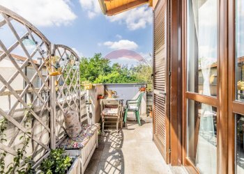 Balcone - Trilocale Via adige
 
2, Albizzate - foto 21