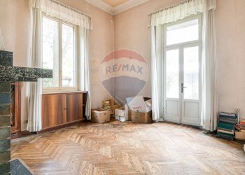 Stanza vuota - Villa via Leonardo Da Vinci
 
6, Busto Arsizio - foto 8