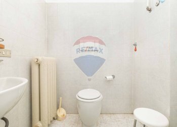 Bagno - Villa via Leonardo Da Vinci
 
6, Busto Arsizio - foto 15