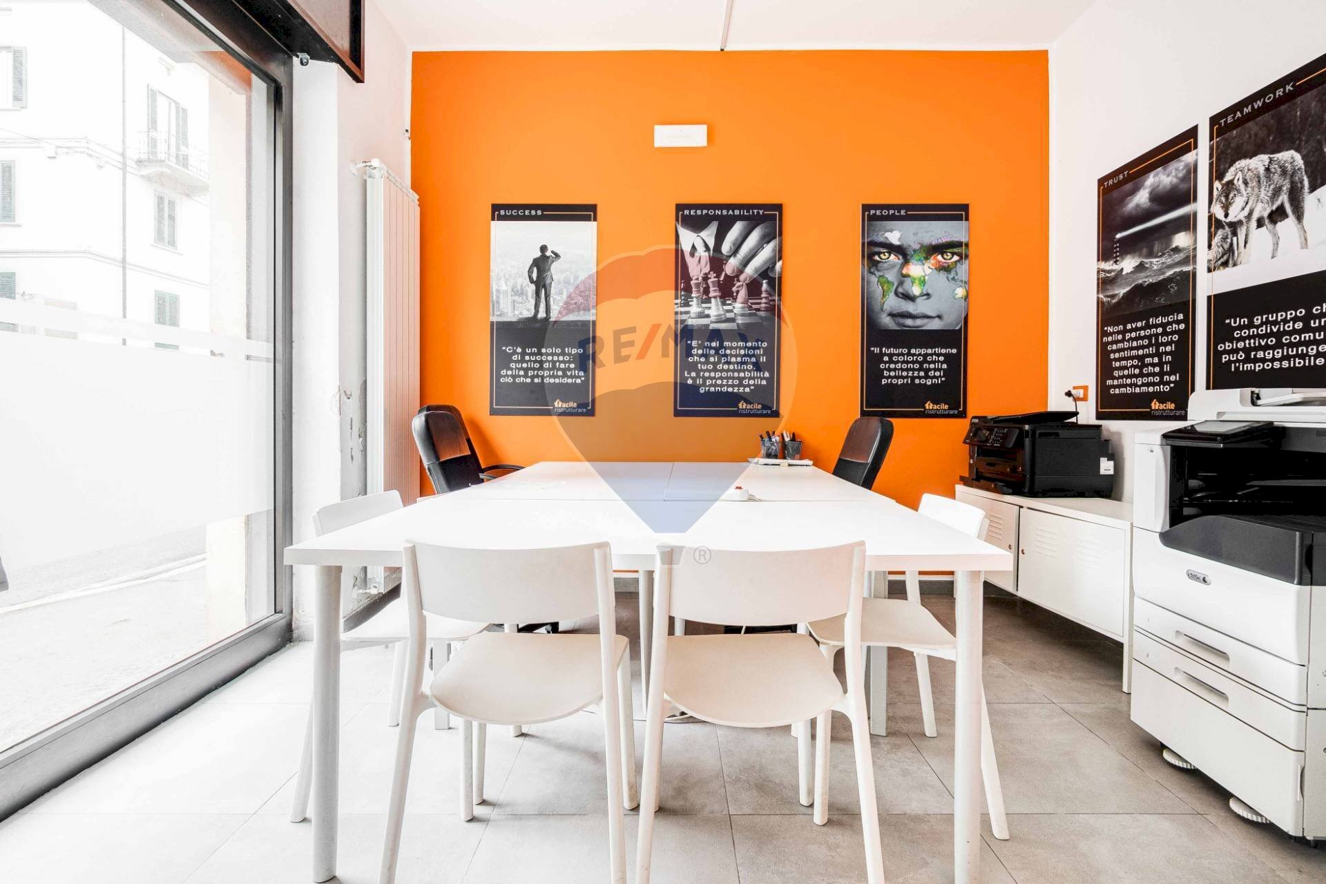 Sala da pranzo - Negozio magenta
19, Varese - foto 2