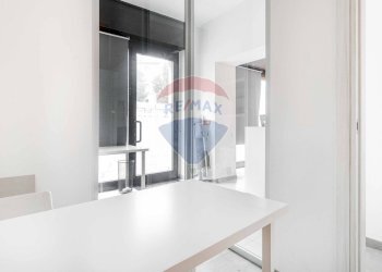 Cucina - Negozio magenta
 
19, Varese - foto 9