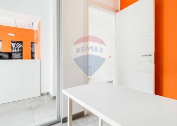 Camera / camera da letto - Negozio magenta
 
19, Varese - foto 10