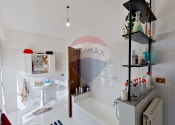 Bagno - Casa indipendente Via Cavour
 
41/A, Turate - foto 44