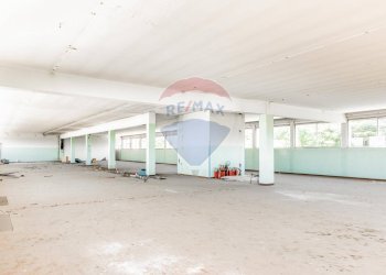 Stanza vuota - Capannone Via Colombera
29, Solbiate Arno - foto 16