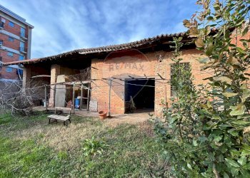 Casa all\'aperto - Terreno edificabile via giuseppe garibaldi
25, Galliate - foto 7