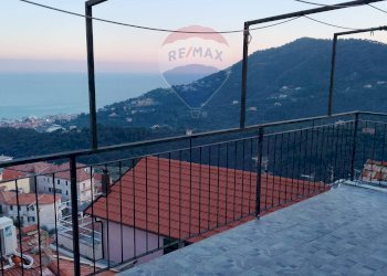 Terrazza - Casa indipendente VIA LEON PANCALDO
 
26, Alassio - foto 3