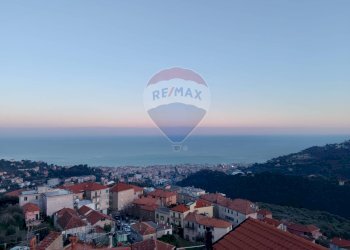 Edificio all\'aperto - Casa indipendente VIA LEON PANCALDO
 
26, Alassio - foto 28