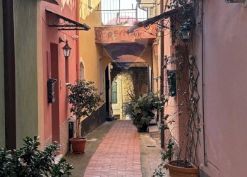 Terrazza - Casa indipendente VIA LEON PANCALDO
 
26, Alassio - foto 2