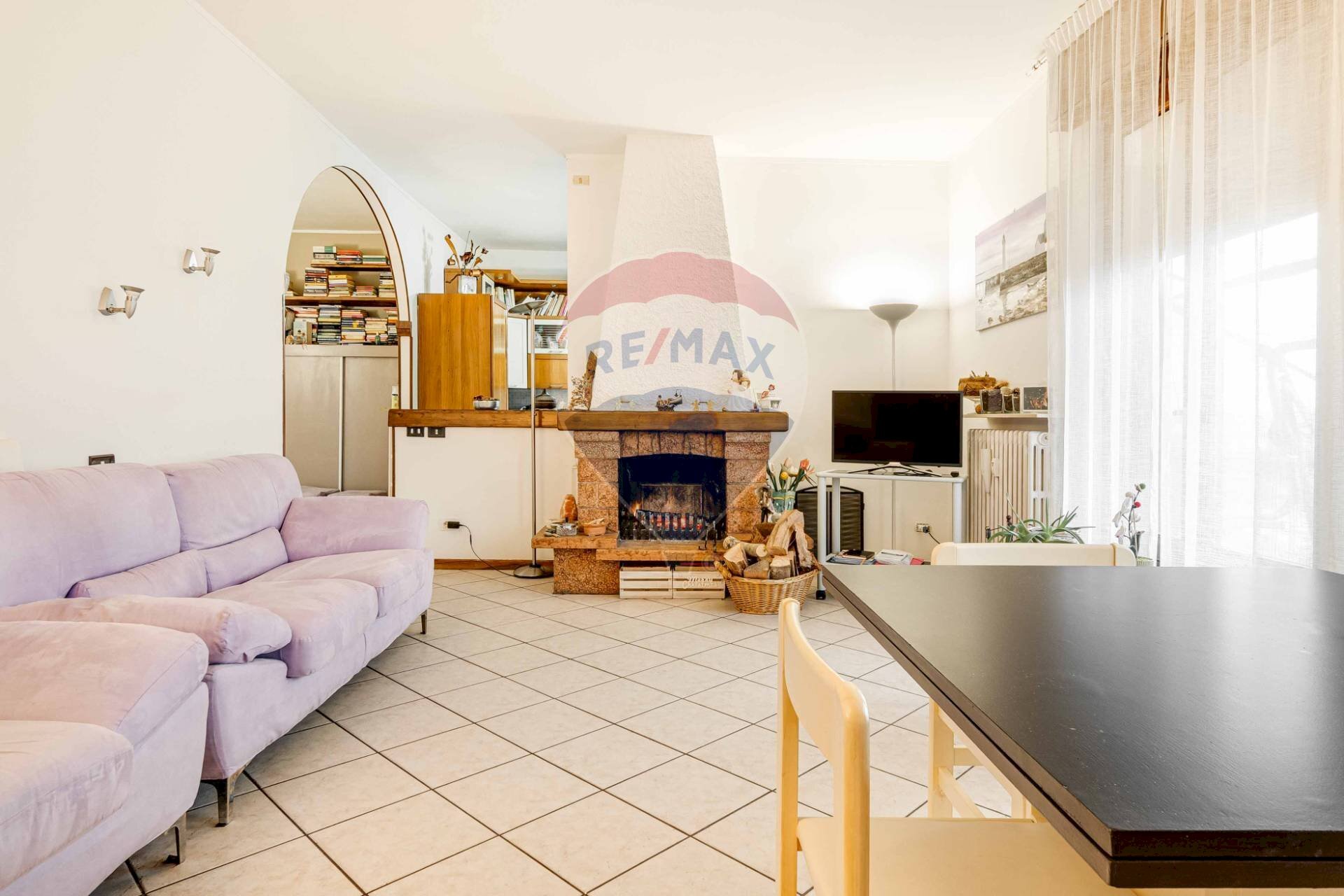 Sala da pranzo - Quadrilocale VIA CAMPO DEI FIORI
53, Gallarate - foto 2