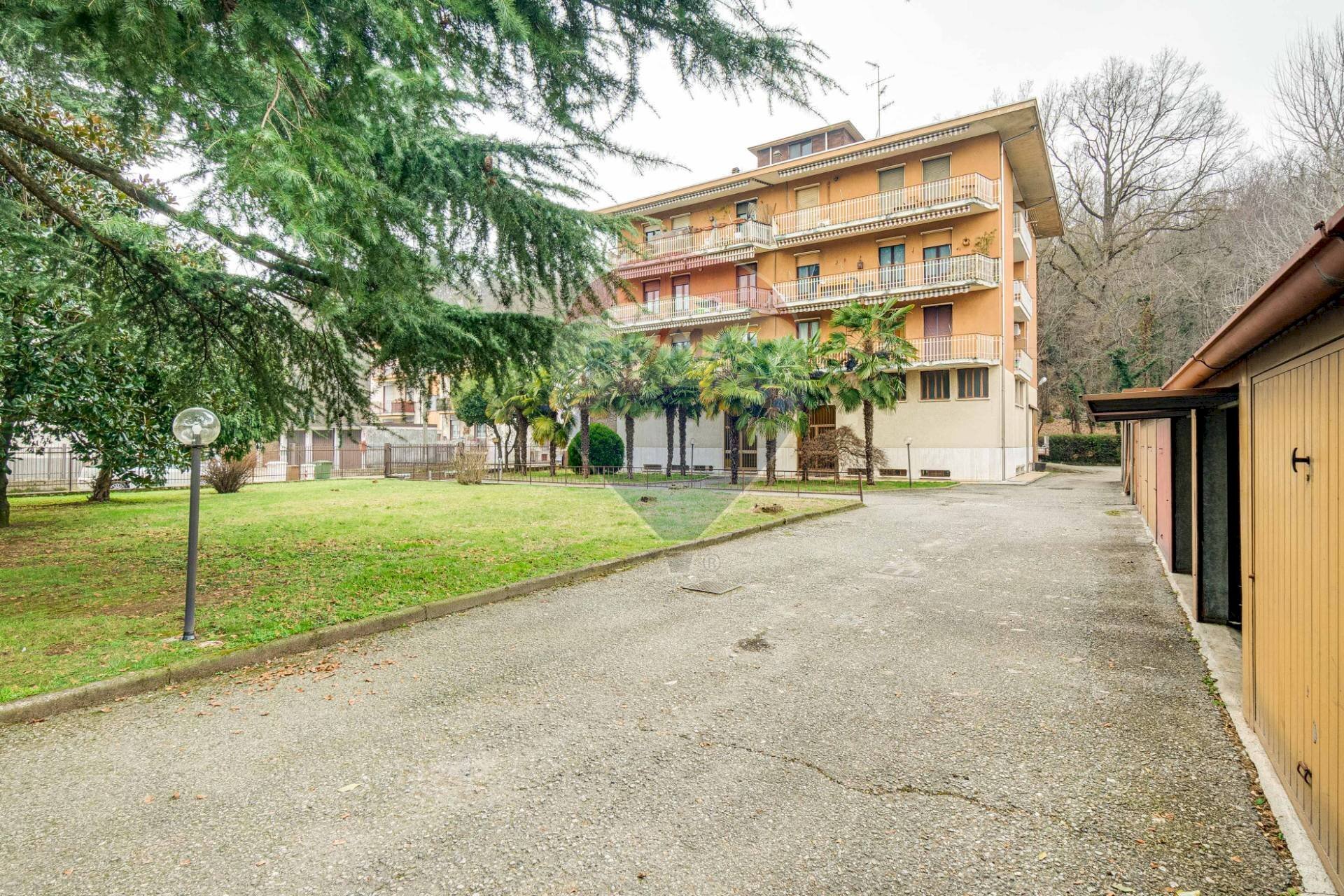 Edificio all\'aperto - Quadrilocale VIA CAMPO DEI FIORI
53, Gallarate - foto 3