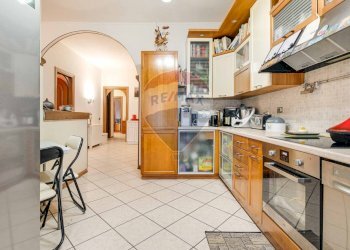 Cucina - Quadrilocale VIA CAMPO DEI FIORI
53, Gallarate - foto 7