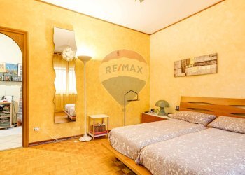 Camera / camera da letto - Quadrilocale VIA CAMPO DEI FIORI
53, Gallarate - foto 12