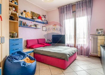 Camera / camera da letto - Quadrilocale VIA CAMPO DEI FIORI
53, Gallarate - foto 16