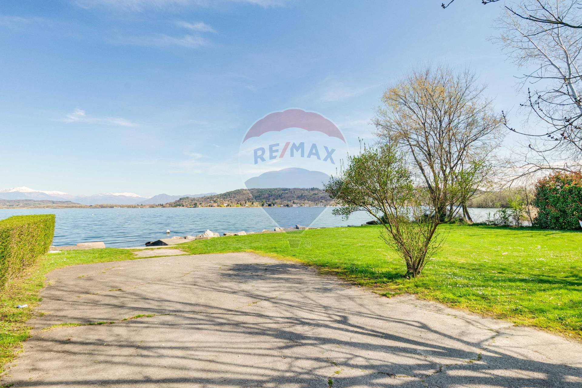Vista dell\'acqua - Bilocale VIA DELLA CHIESETTA
 
4, Castelletto Sopra Ticino - foto 1