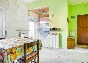 Cucina - Bilocale VIA DELLA CHIESETTA
 
4, Castelletto Sopra Ticino - foto 4