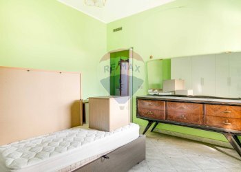 Camera / camera da letto - Bilocale VIA DELLA CHIESETTA
 
4, Castelletto Sopra Ticino - foto 15