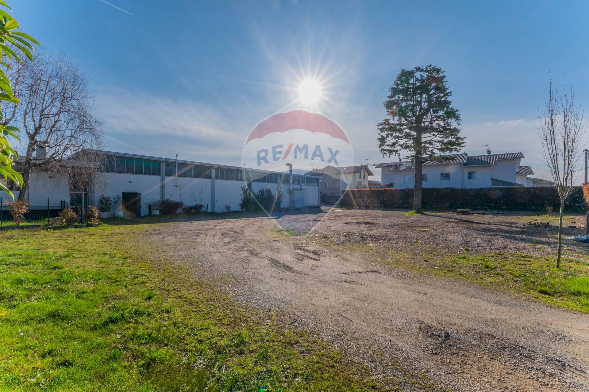 Casa all\'aperto - Capannone CONFALONIERI
 
63, Cassano Magnago - foto 1