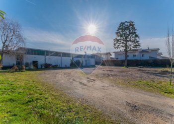 Casa all\'aperto - Capannone CONFALONIERI
 
63, Cassano Magnago - foto 1