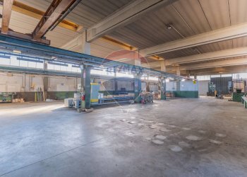 Parcheggio - Capannone CONFALONIERI
 
63, Cassano Magnago - foto 3