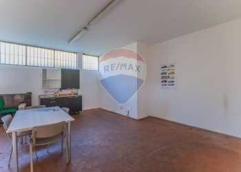 Sala da pranzo - Capannone CONFALONIERI
 
63, Cassano Magnago - foto 17