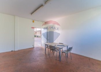 Sala da pranzo - Capannone CONFALONIERI
 
63, Cassano Magnago - foto 19