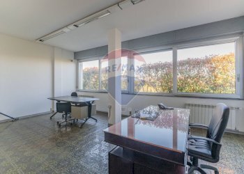 Sala da pranzo - Capannone CONFALONIERI
 
63, Cassano Magnago - foto 32