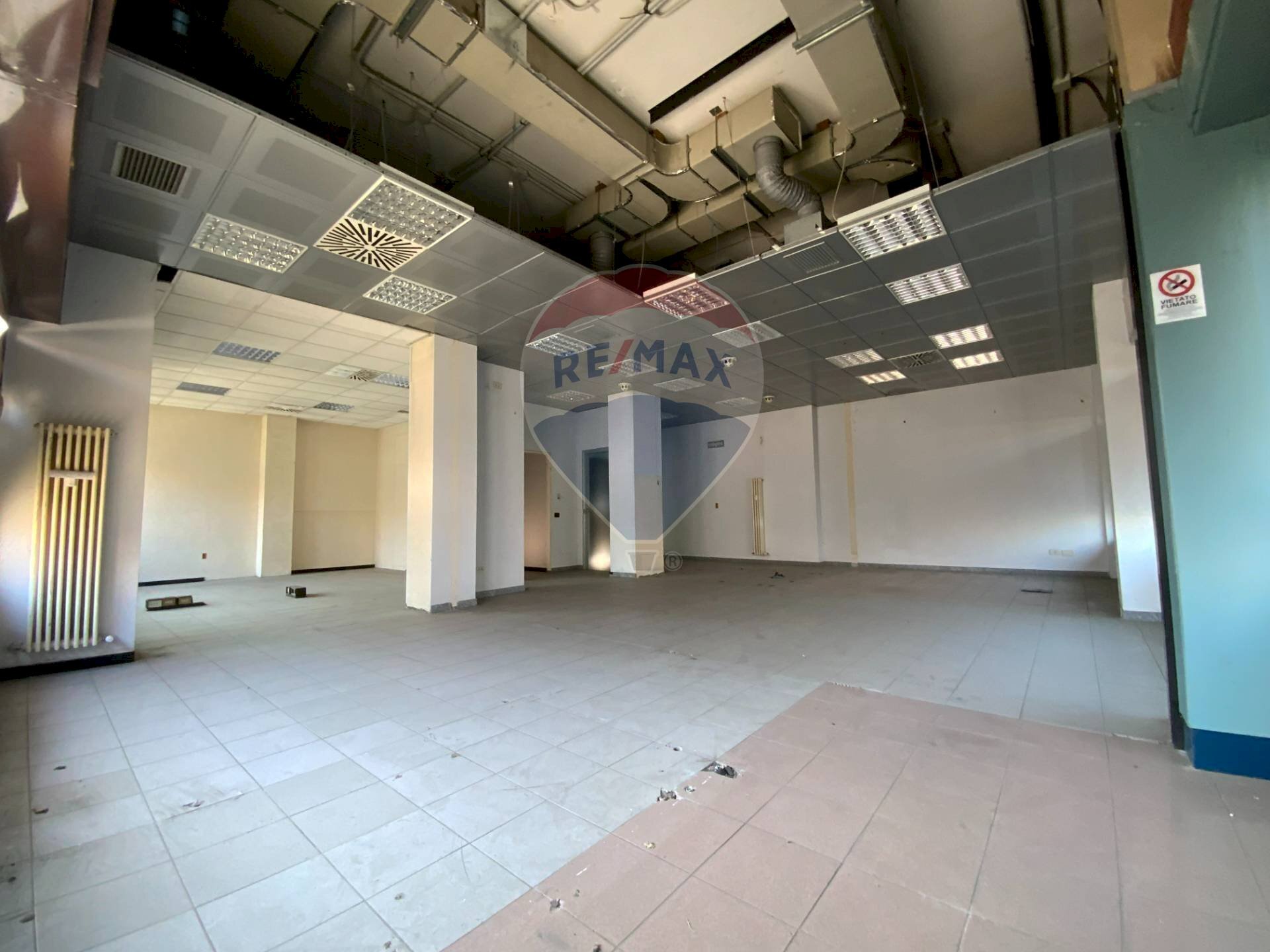 Non correlato - Shop Via Burattana
1, Busto Arsizio - photo 3