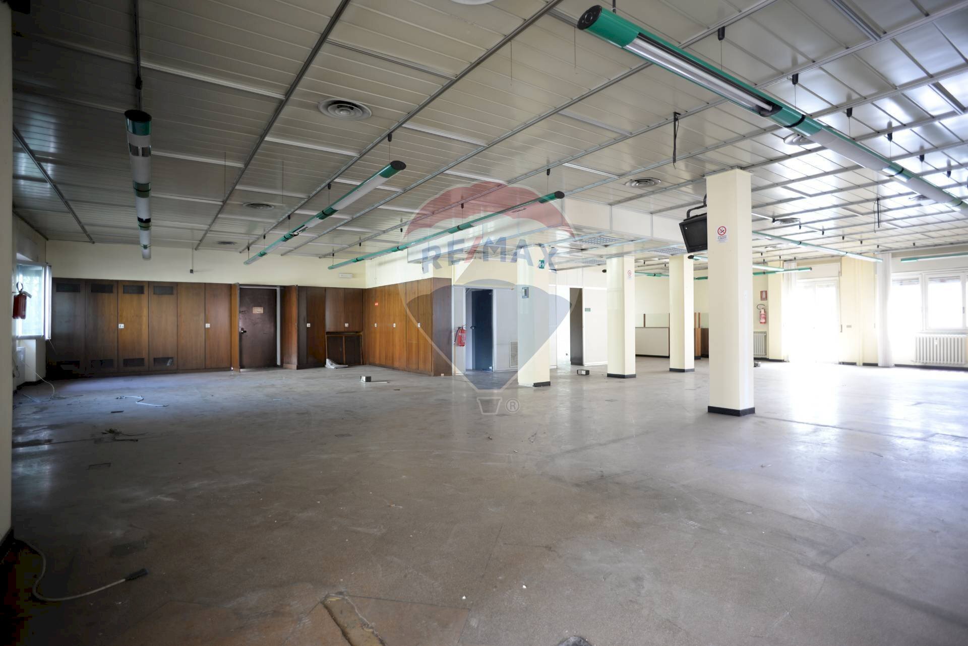 Parcheggio - Ufficio Via Cinque Giornate
 
55, Cassano Magnago - foto 2