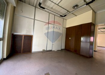 Stanza vuota - Ufficio Via Cinque Giornate
 
55, Cassano Magnago - foto 19