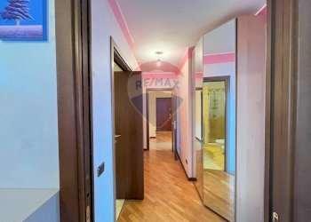 Hall / corridoio - Quadrilocale via Marmolada
 
25/B, Busto Arsizio - foto 18