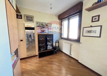 Soggiorno - Quadrilocale via Marmolada
 
25/B, Busto Arsizio - foto 21