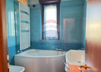 Bagno - Quadrilocale via Marmolada
 
25/B, Busto Arsizio - foto 29