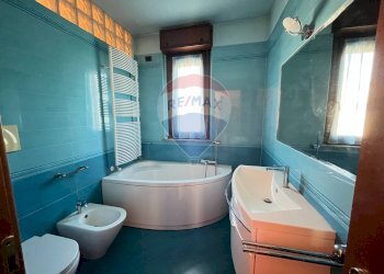 Bagno - Quadrilocale via Marmolada
 
25/B, Busto Arsizio - foto 30