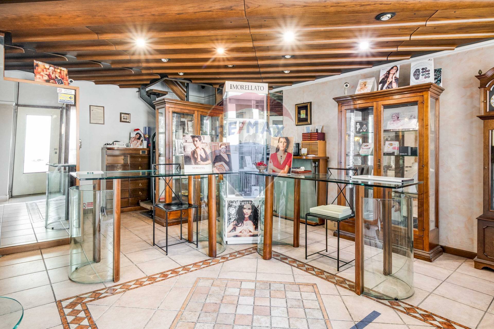 Sala da pranzo - Shop via sella
 
2b, Busto Arsizio - photo 1