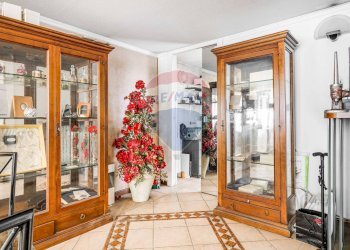 Soggiorno - Shop via sella
 
2b, Busto Arsizio - photo 17