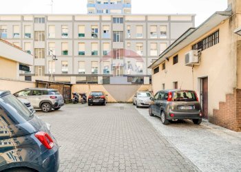 Edificio all\'aperto - Shop via sella
 
2b, Busto Arsizio - photo 19