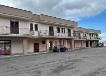 Foto 1 - Locale Commerciale Avella - foto 1