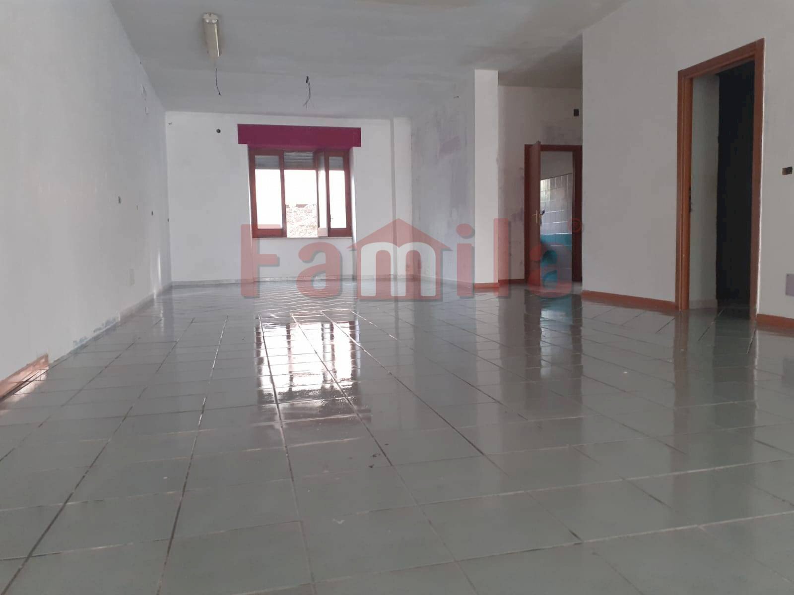 Foto 1 - Locale Commerciale Baiano - foto 1