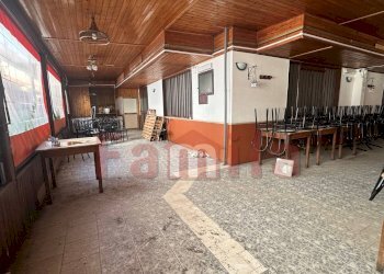 Foto 1 - Locale Commerciale Sperone - foto 1