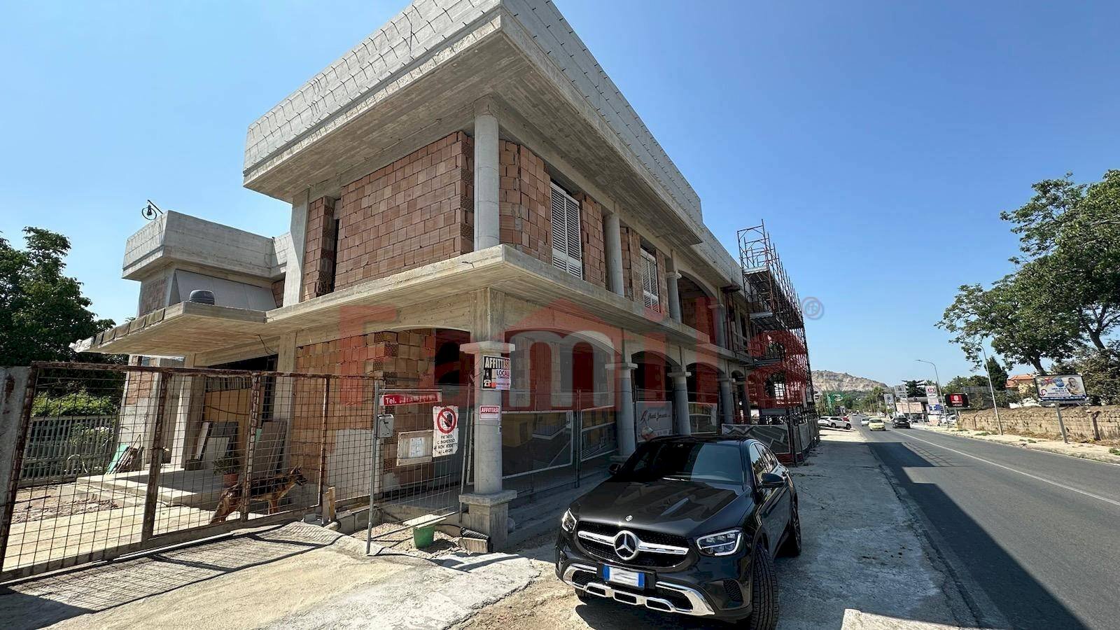 Foto 1 - Locale Commerciale Avella - foto 1