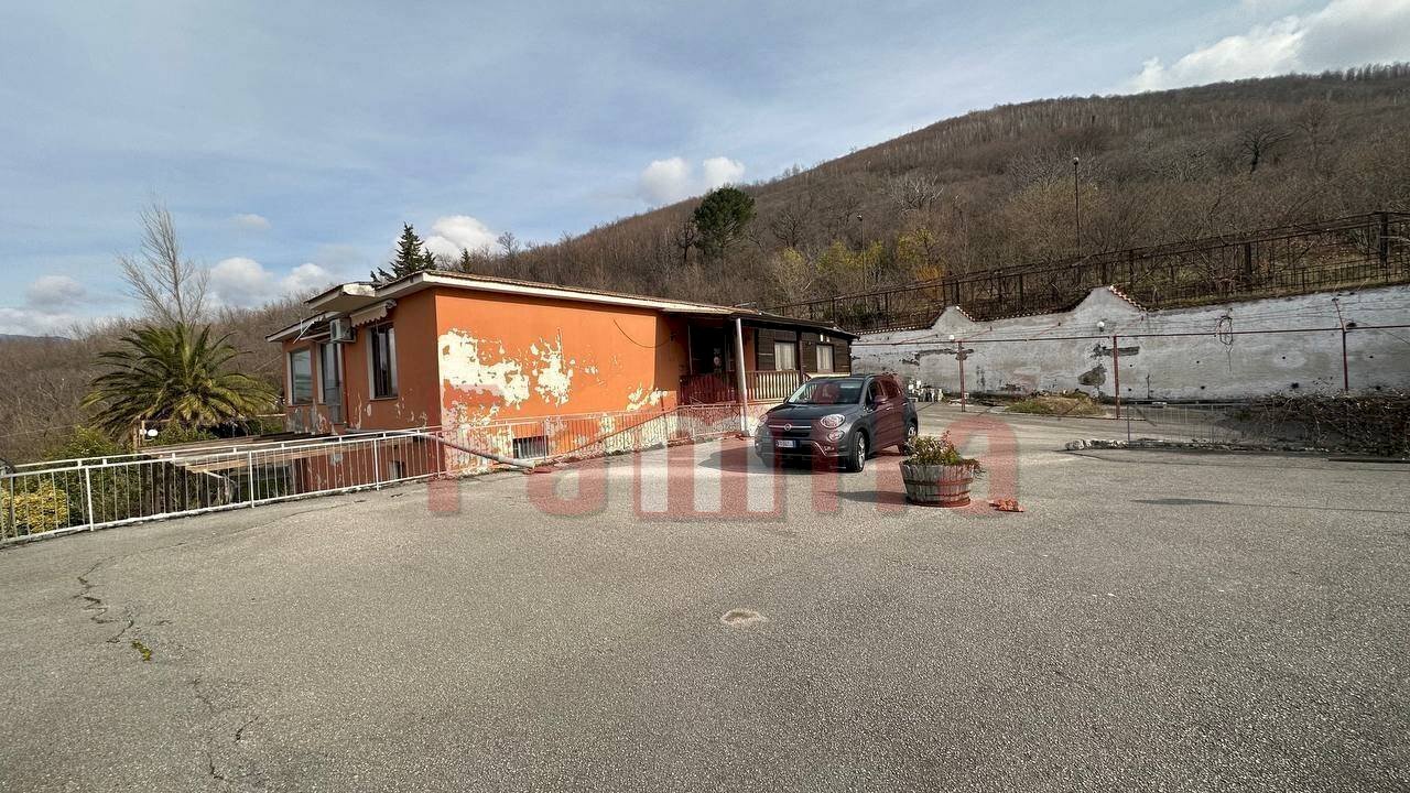 Foto 3 - Commercial Premises Mugnano del Cardinale - photo 3